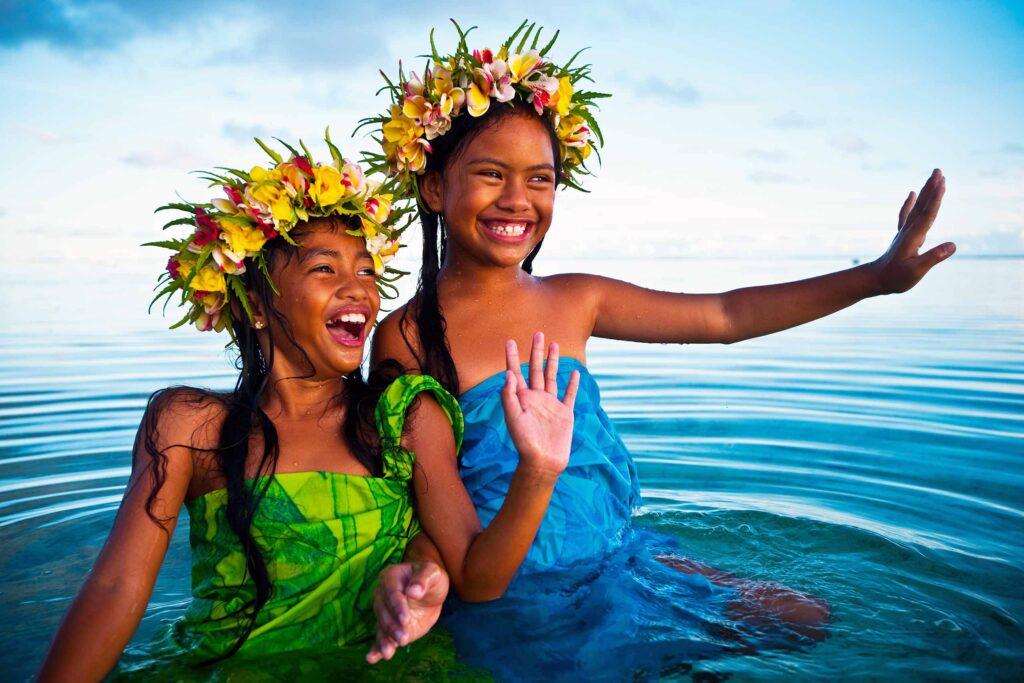 Local children in the Cook Islands