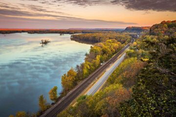 Sunset over the Great River Road in Illinois, USA